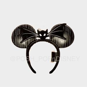 DISNEY parks Oogie boogie 🎲SHOCK, LOCK & BARREL Ears Jack Skellington bow tie